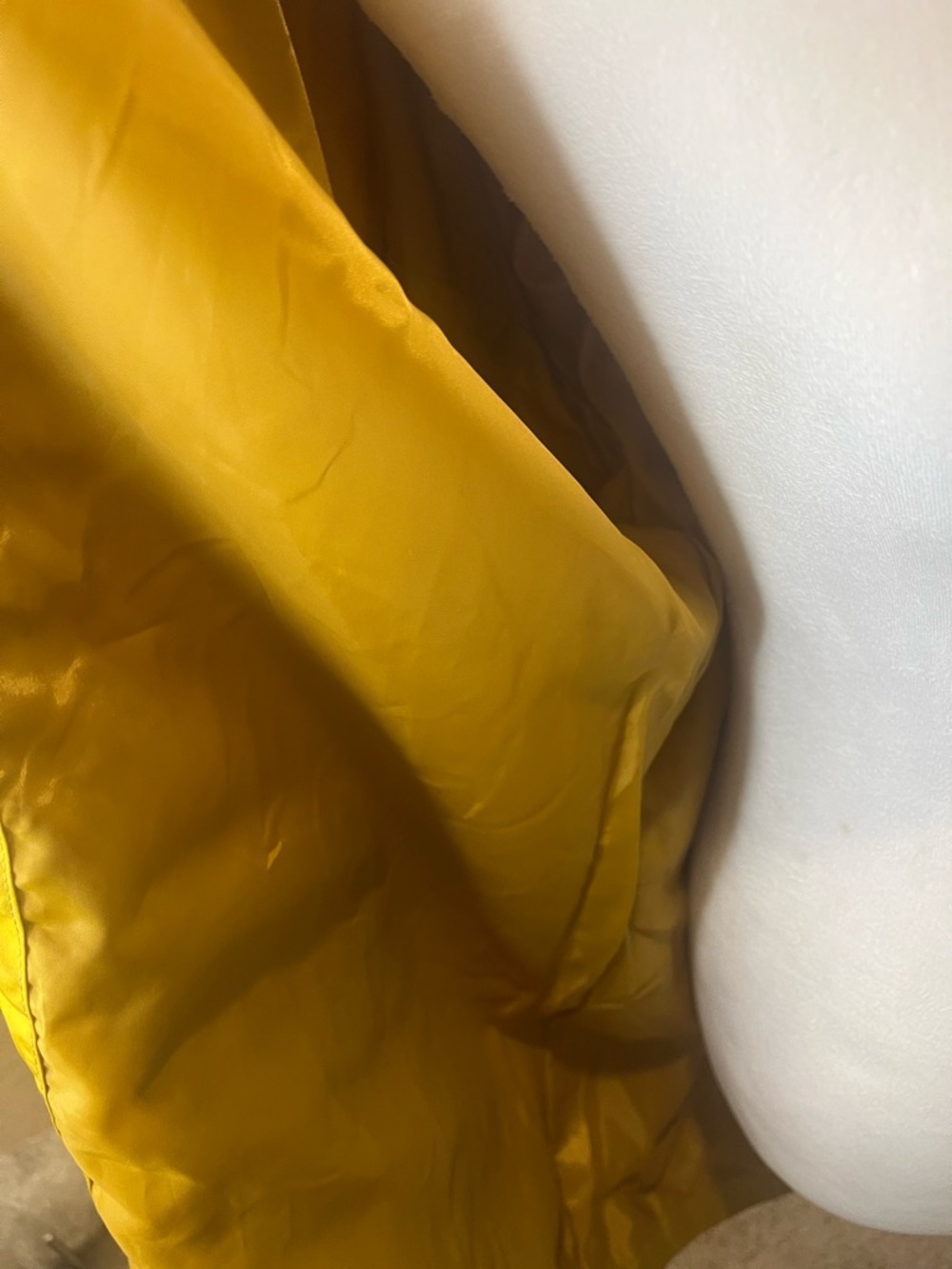 Women’s Mustard Yellow Hooded Rain Jacket -Lightweight Size Large - Picture 9 of 11